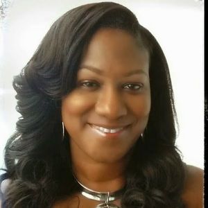 Meet your Posher, Larae